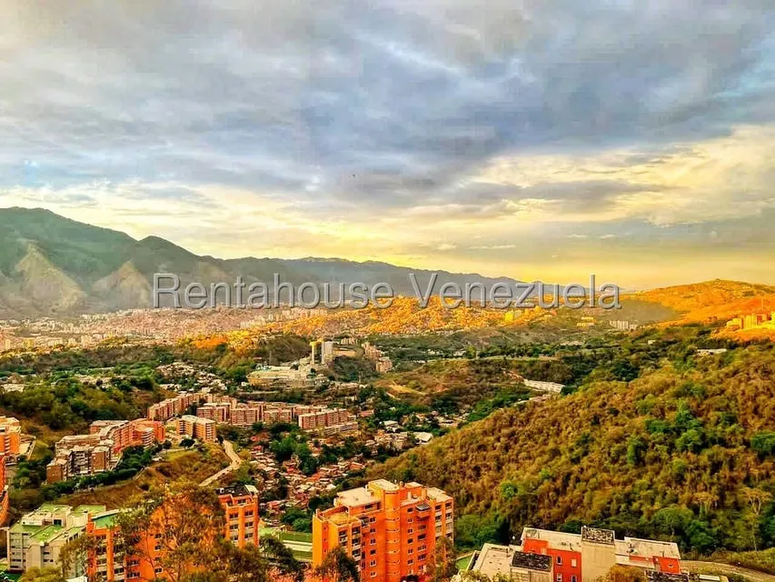 Apartamento (1 Nivel) en Alquiler en Los Naranjos del Cafetal, Distrito Metropolitano - 19