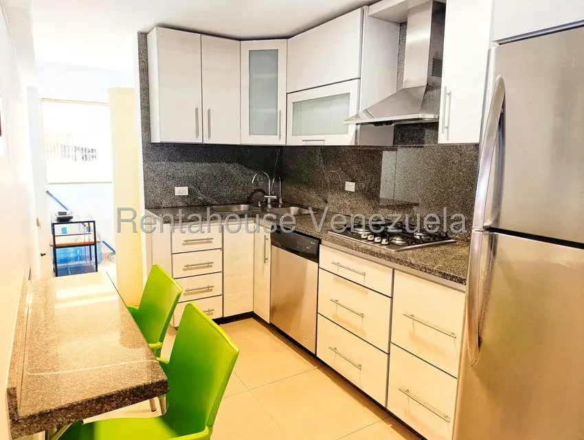 Apartamento (1 Nivel) en Alquiler en Los Naranjos del Cafetal, Distrito Metropolitano - 6