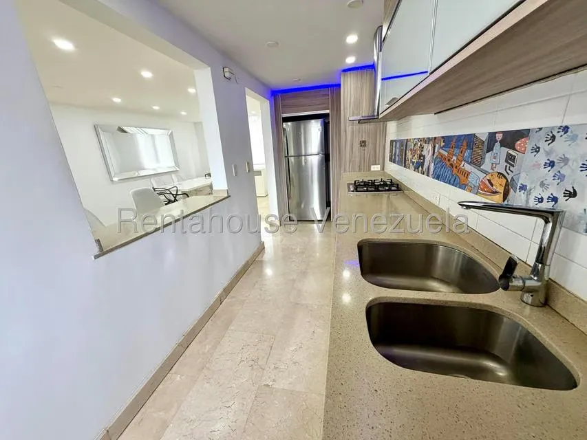 Apartamento (1 Nivel) en Alquiler en Colinas de La Tahona, Distrito Metropolitano - 14