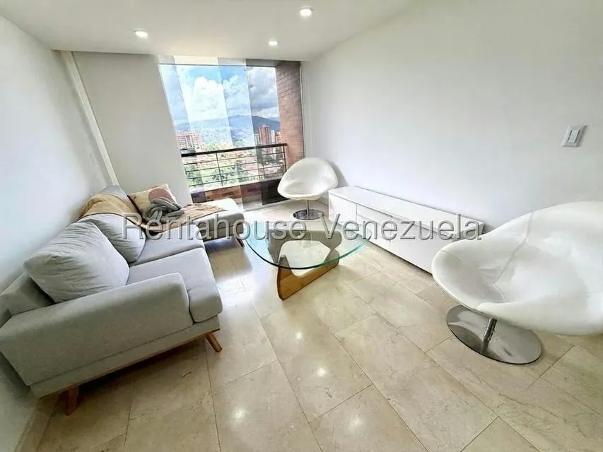 Apartamento (1 Nivel) en Alquiler en Colinas de La Tahona, Distrito Metropolitano - 10