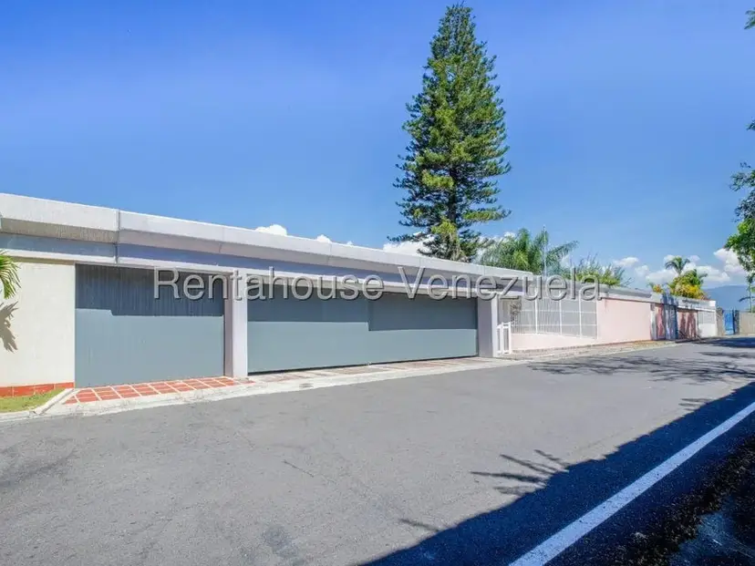 Casa (Multipes Niveles) en Venta en Cerro Verde, Distrito Metropolitano