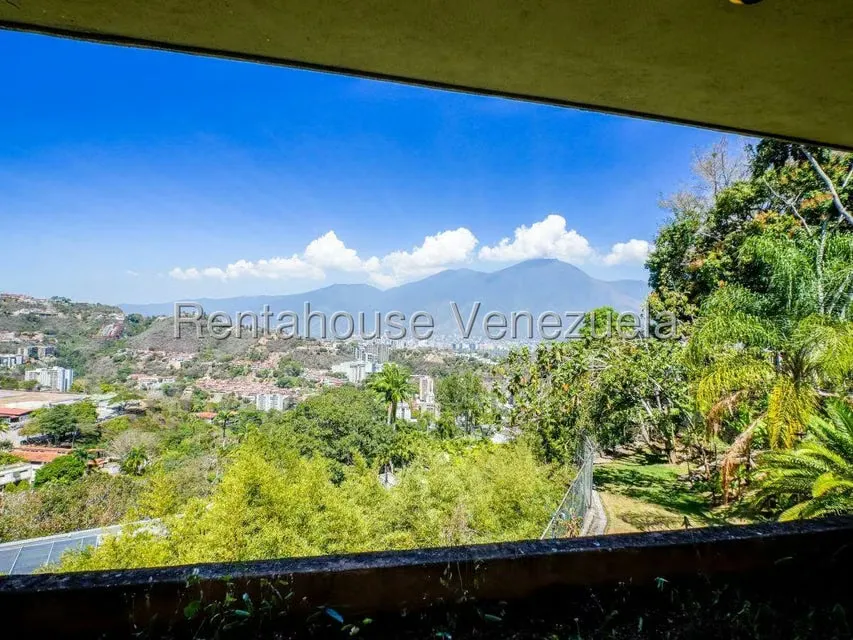 Casa (Multipes Niveles) en Venta en Cerro Verde, Distrito Metropolitano - 15