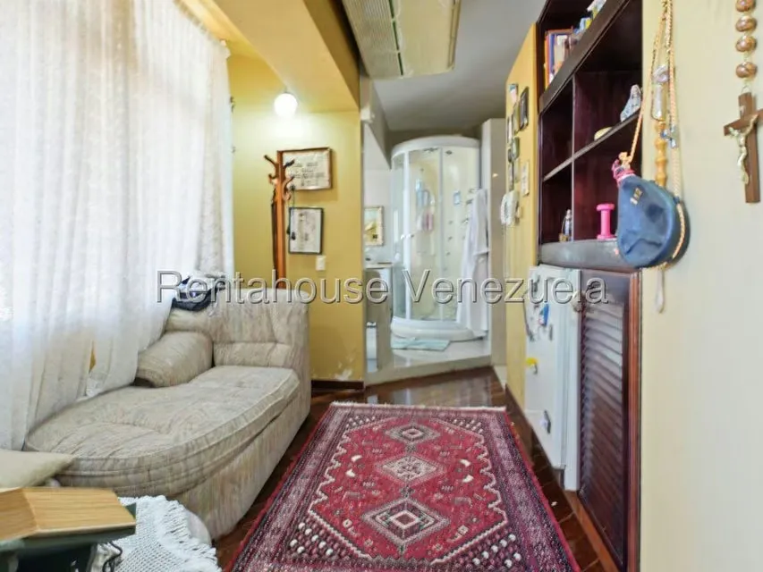 Casa (Multipes Niveles) en Venta en Cerro Verde, Distrito Metropolitano - 18