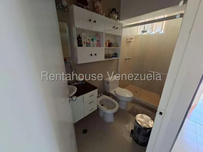 Casa (Multipes Niveles) en Venta en Cerro Verde, Distrito Metropolitano - 27