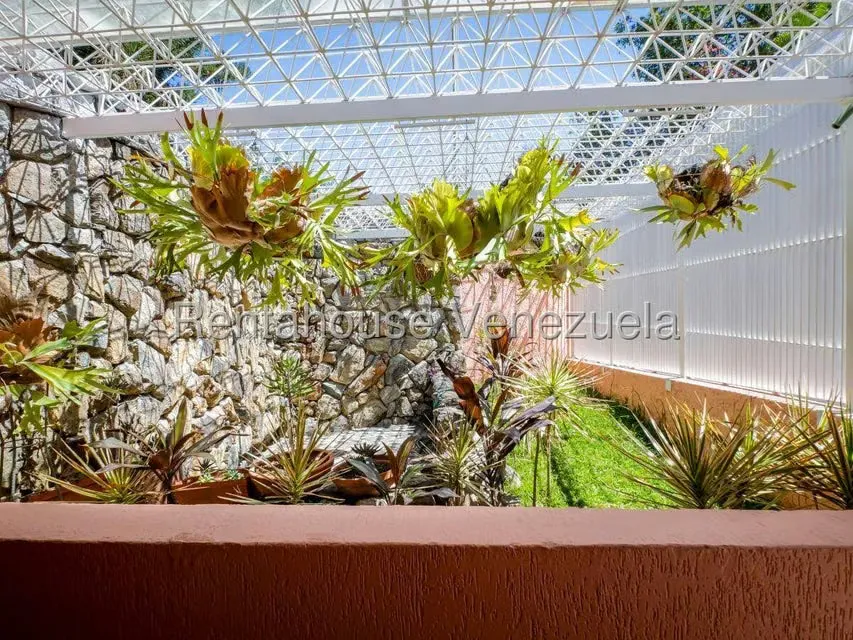 Casa (Multipes Niveles) en Venta en Cerro Verde, Distrito Metropolitano - 4