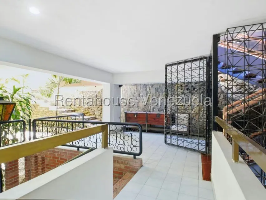 Casa (Multipes Niveles) en Venta en Cerro Verde, Distrito Metropolitano - 90