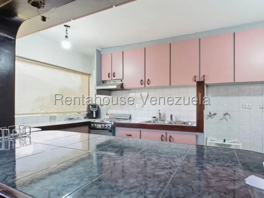 Casa (Multipes Niveles) en Venta en Cerro Verde, Distrito Metropolitano - 100