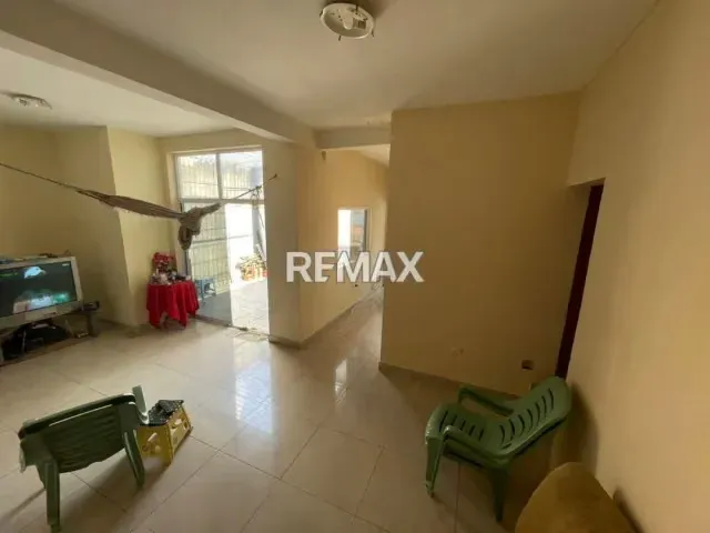 En venta casa en Valle Verde de dos pisos en San Diego, con pozo de agua. - 4