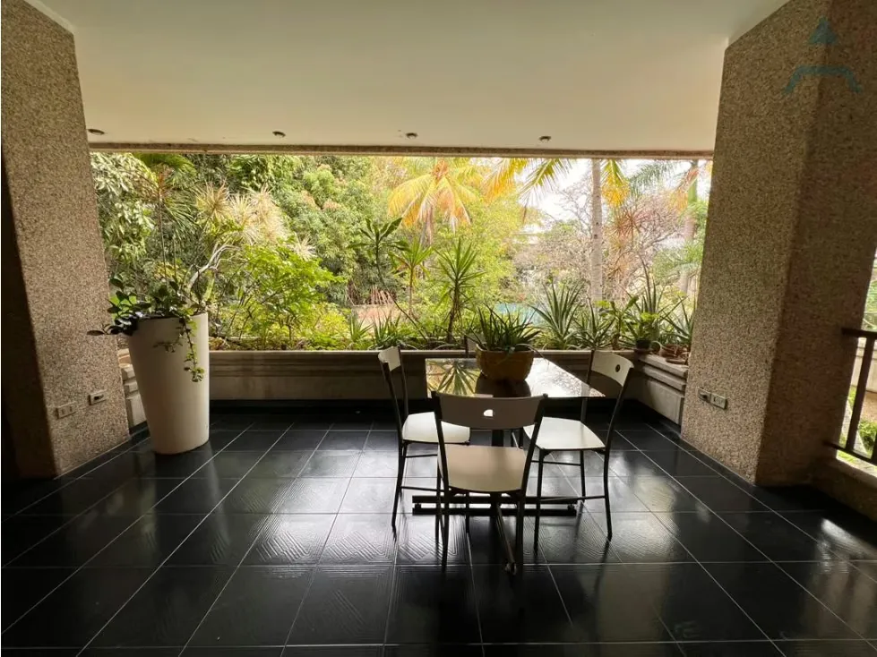 Se Vende edificio 1450m² const + 3700 terr 8h+s/8.5b+s/12p Los Chorros - 4