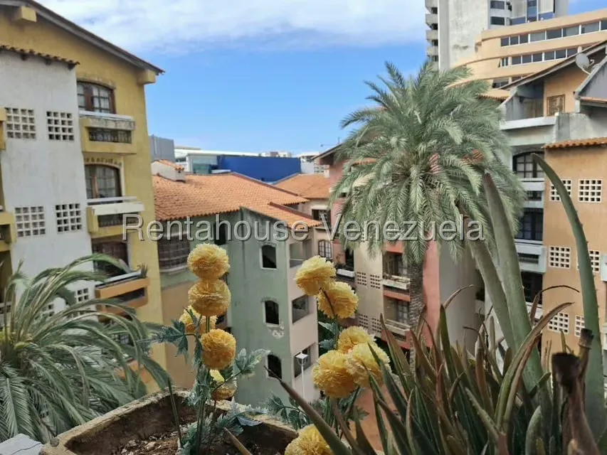Apartamento (Multiples Niveles) en Venta en Costa Azul, Nueva Esparta - 16