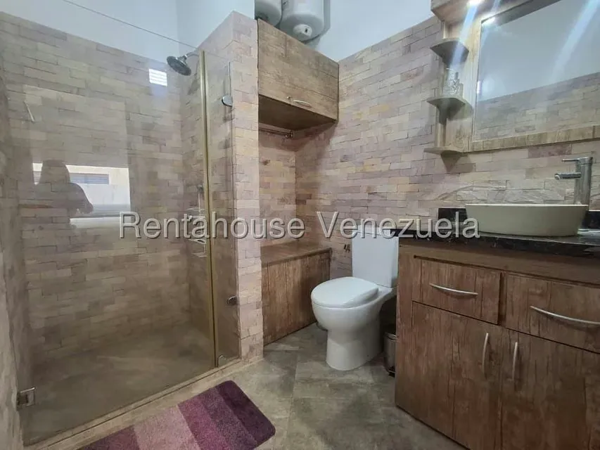 Apartamento (Multiples Niveles) en Venta en Costa Azul, Nueva Esparta - 24