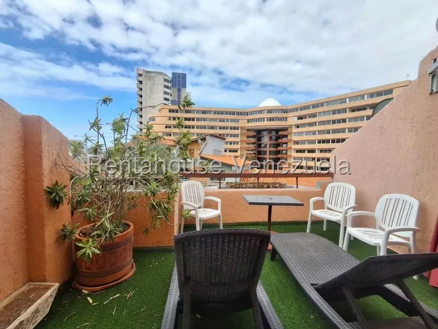 Apartamento (Multiples Niveles) en Venta en Costa Azul, Nueva Esparta - 26