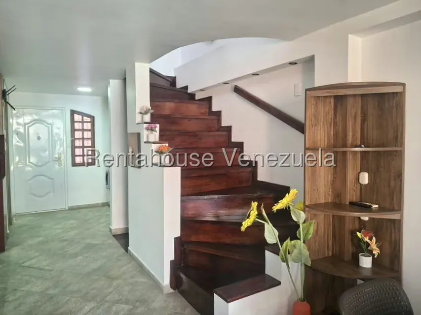 Apartamento (Multiples Niveles) en Venta en Costa Azul, Nueva Esparta - 3
