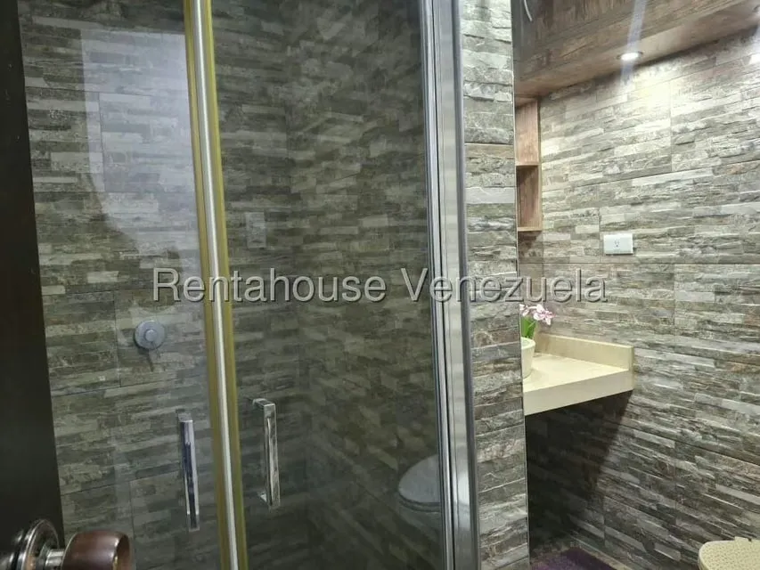 Apartamento (Multiples Niveles) en Venta en Costa Azul, Nueva Esparta - 38