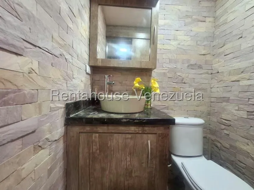 Apartamento (Multiples Niveles) en Venta en Costa Azul, Nueva Esparta - 5
