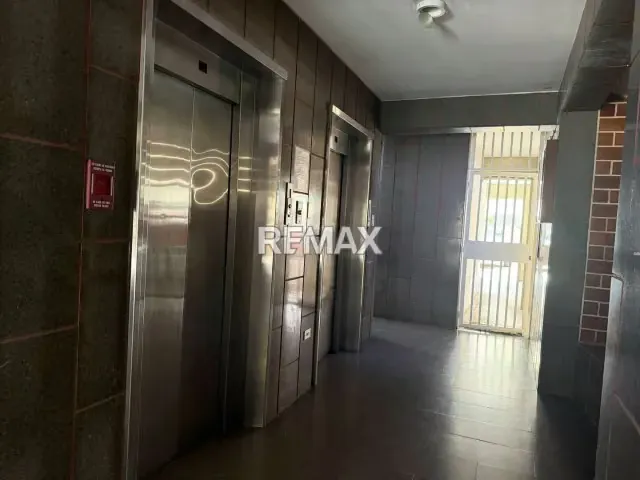 VENTA DE APTO EN LA URB. TRIGALEÑA BAJA - 18