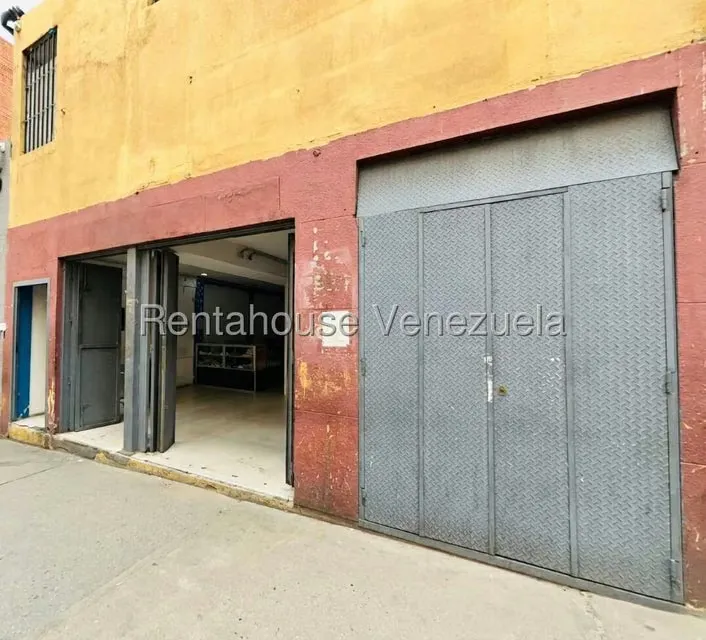 Local Comercial en Alquiler en Parroquia Santa Teresa, Distrito Metropolitano - 2