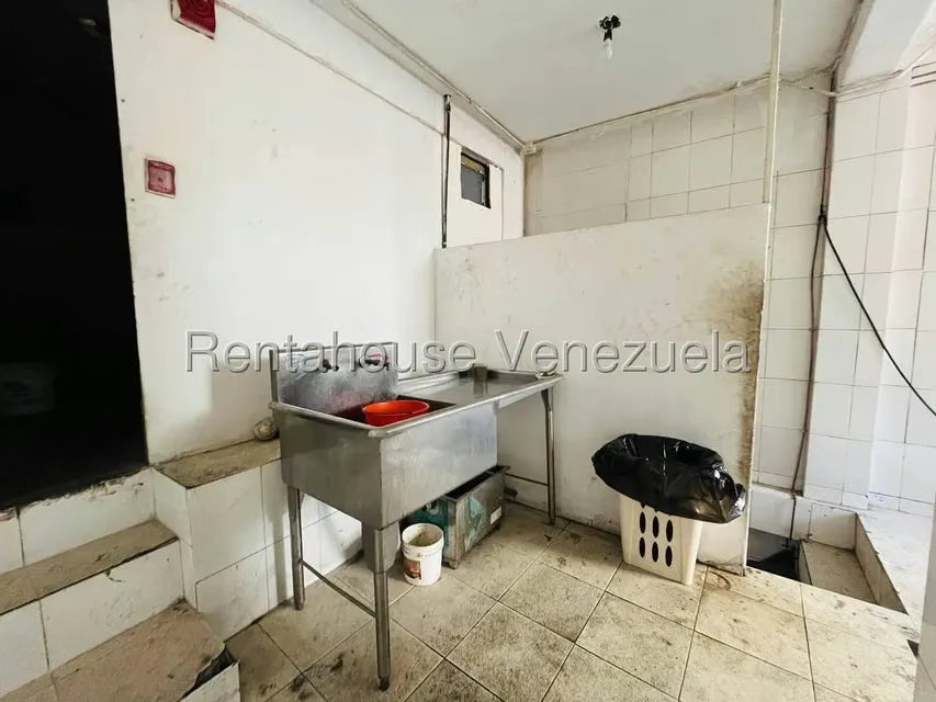 Local Comercial en Alquiler en Parroquia Santa Teresa, Distrito Metropolitano - 21
