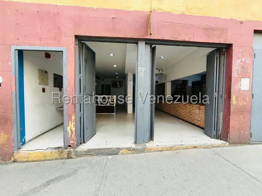 Local Comercial en Alquiler en Parroquia Santa Teresa, Distrito Metropolitano - 4