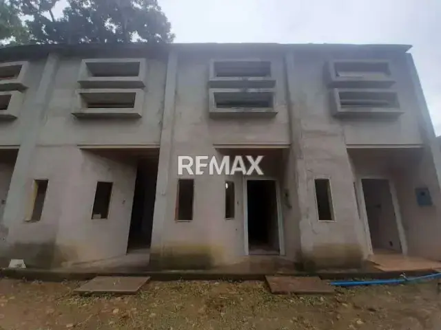 CASA EN VENTA EN LA LAGUNA PALMIRA GUASIMOS
