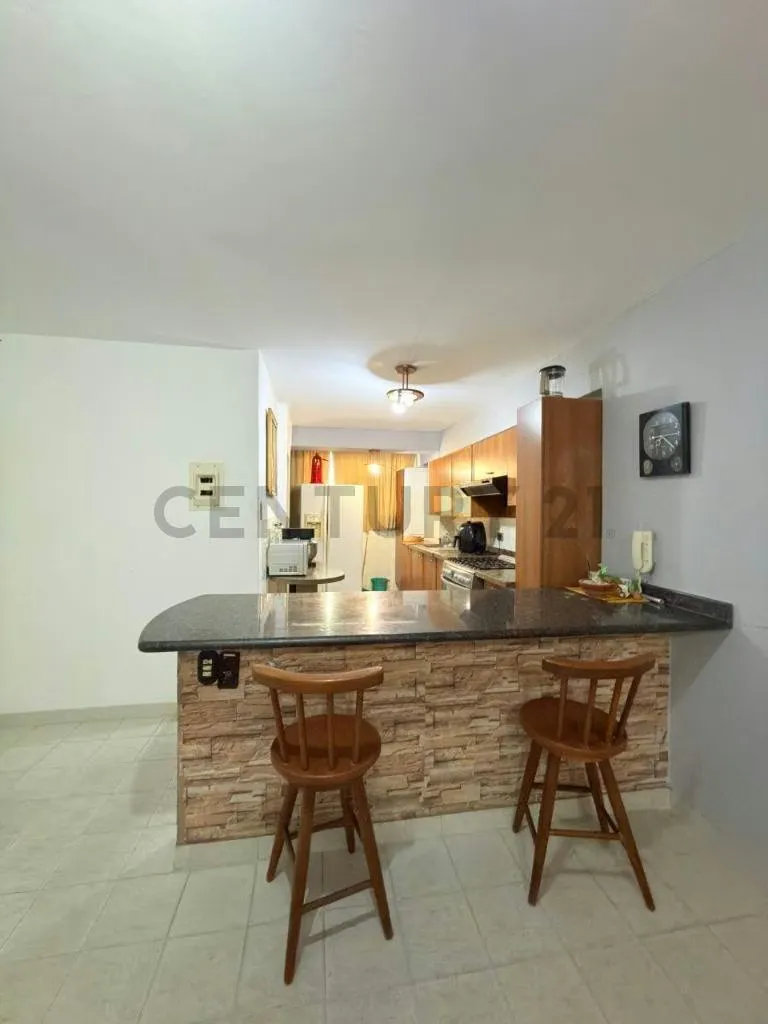 apartamento en venta en Res. Neveri - 5