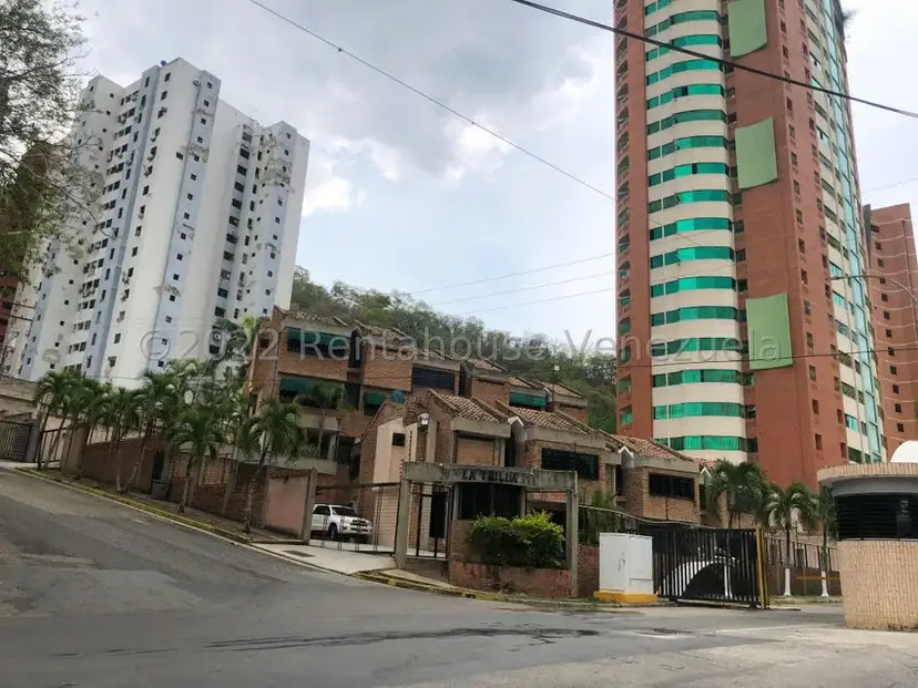 Townhouse (Multiples Niveles) en Venta en Las Chimeneas, Carabobo
