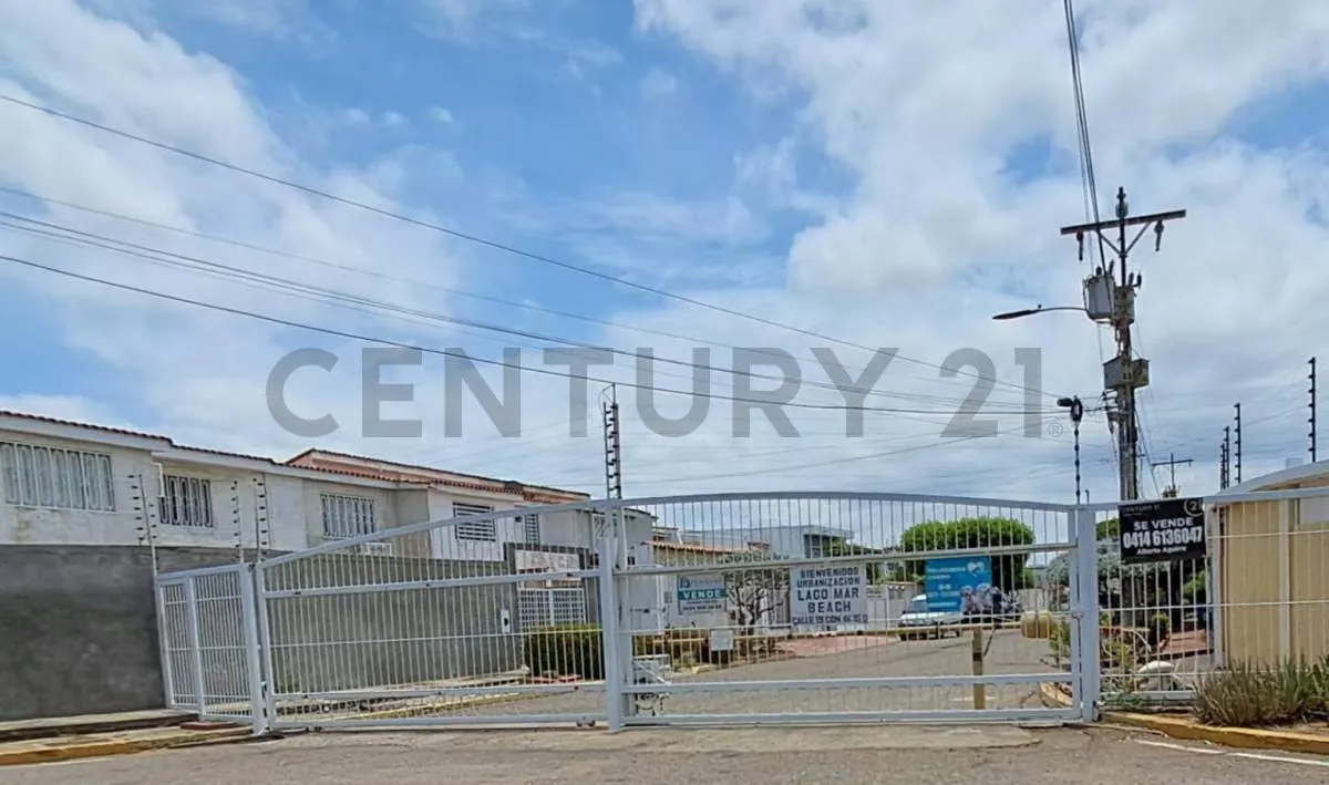 Se vende Town House en Urb. Lago Marbeach. Maracaibo - 5