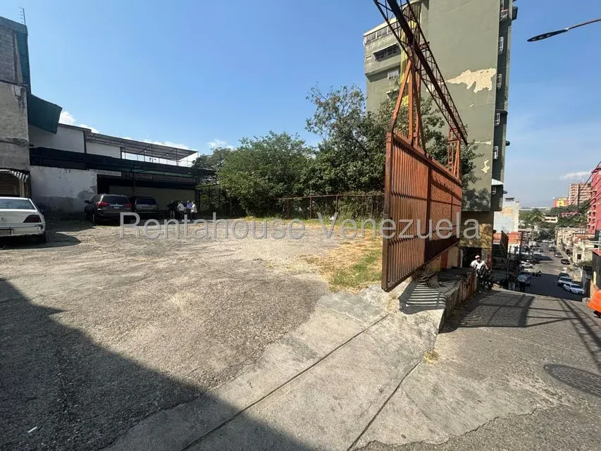 Terreno (Comercial) en Venta en Guatire, Miranda - 3