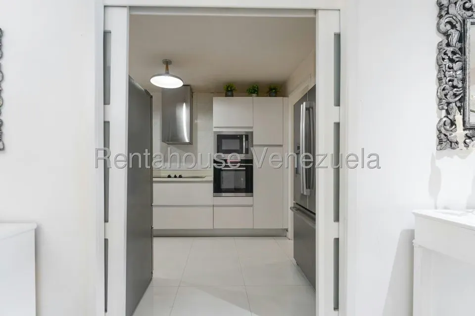 Casa (Multipes Niveles) en Venta en Alto Hatillo, Distrito Metropolitano - 16
