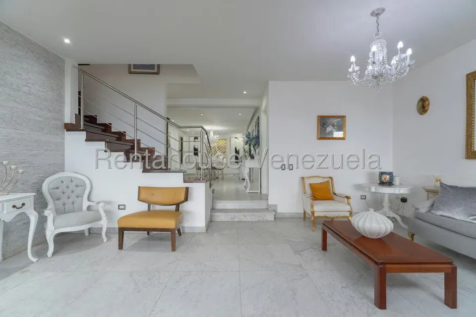 Casa (Multipes Niveles) en Venta en Alto Hatillo, Distrito Metropolitano - 22