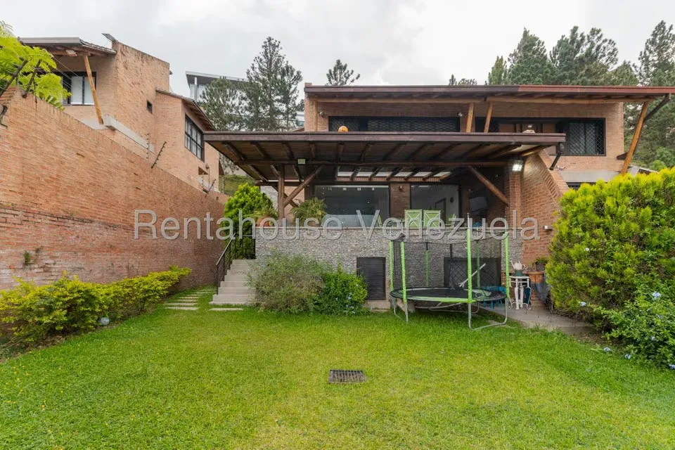 Casa (Multipes Niveles) en Venta en Alto Hatillo, Distrito Metropolitano - 31