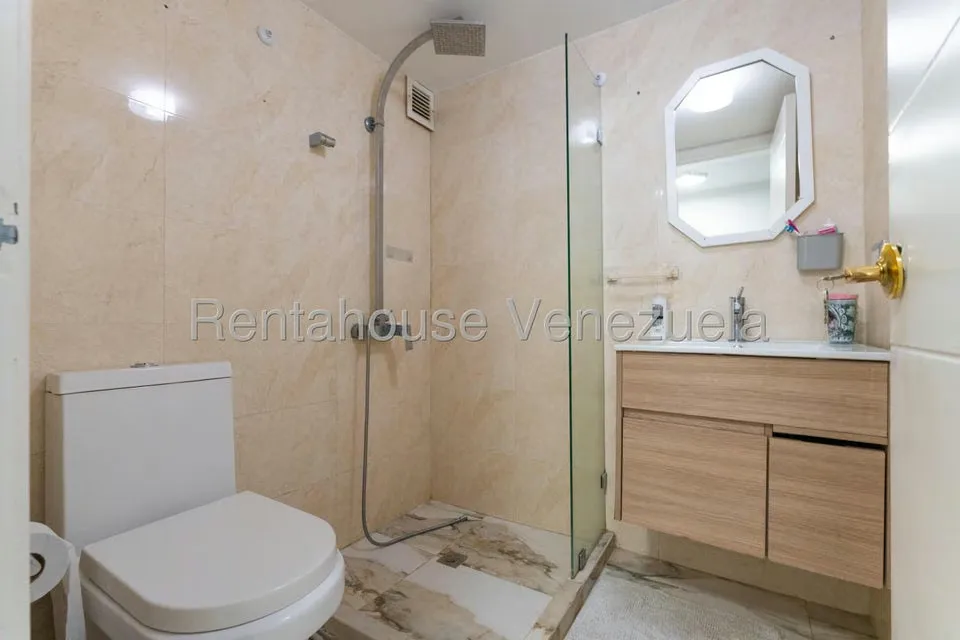 Casa (Multipes Niveles) en Venta en Alto Hatillo, Distrito Metropolitano - 46