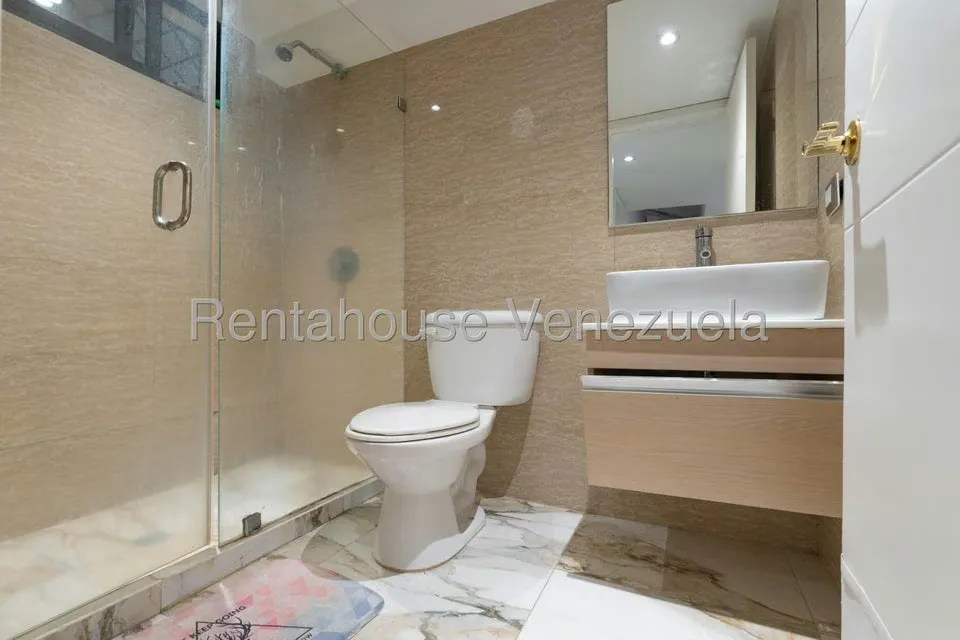 Casa (Multipes Niveles) en Venta en Alto Hatillo, Distrito Metropolitano - 47