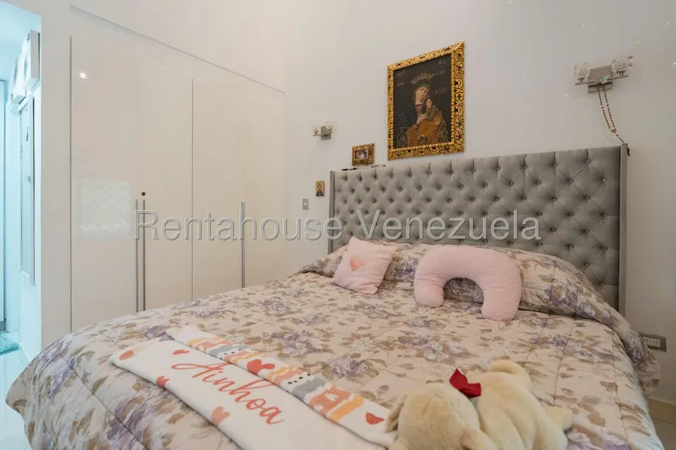 Casa (Multipes Niveles) en Venta en Alto Hatillo, Distrito Metropolitano - 56