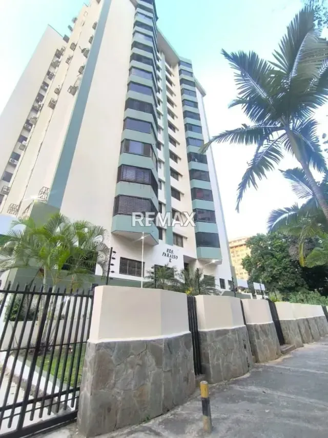 EN VENTA APARTAMENTO RES. PARAISO K URB. VALLES DE CAMORUCO