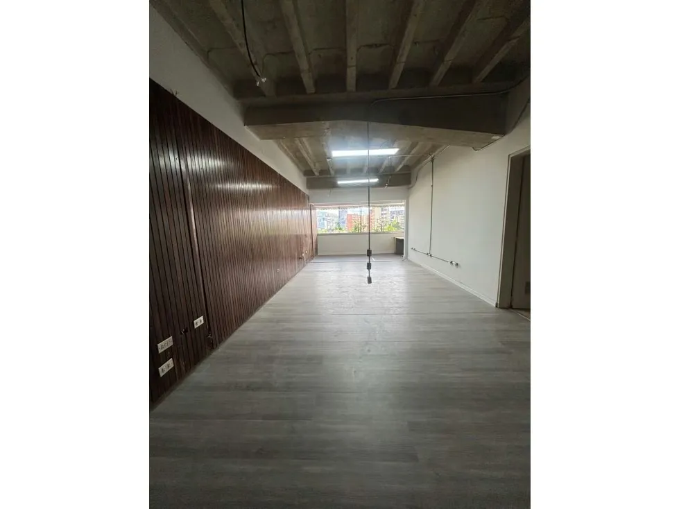 Alquilo oficina 43m2 El Rosal 9344 - 4
