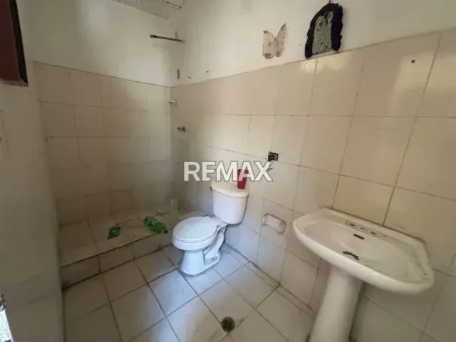 Venta de Casa con local Comercial ubicada en San Ignacio - 5