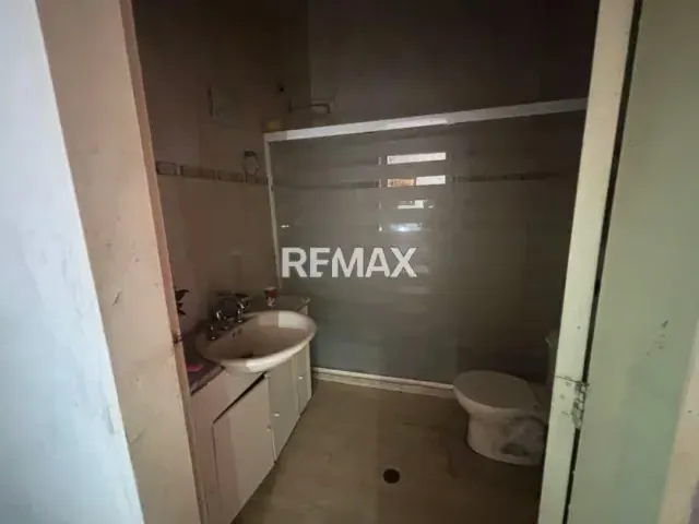 Venta de Casa con local Comercial ubicada en San Ignacio - 6