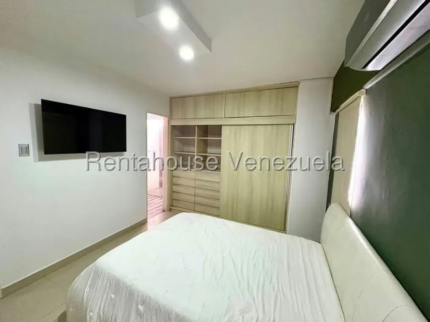 Apartamento (1 Nivel) en Alquiler en Zona Este, Lara - 17