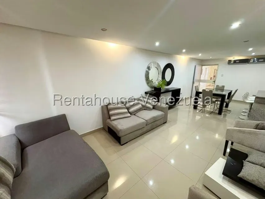 Apartamento (1 Nivel) en Alquiler en Zona Este, Lara - 5
