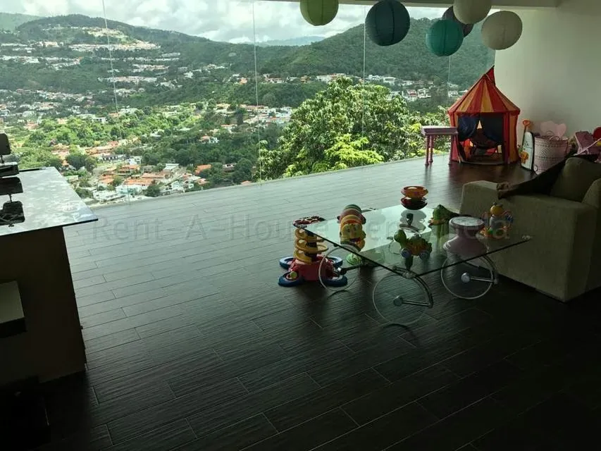 Casa (Multipes Niveles) en Venta en Cumbres de Curumo, Distrito Metropolitano - 15