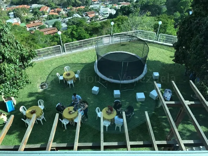 Casa (Multipes Niveles) en Venta en Cumbres de Curumo, Distrito Metropolitano - 26