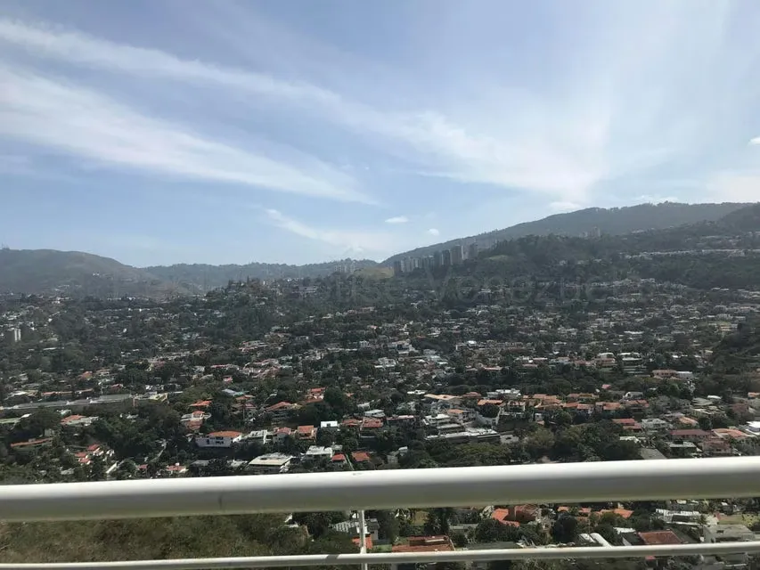 Casa (Multipes Niveles) en Venta en Cumbres de Curumo, Distrito Metropolitano - 34
