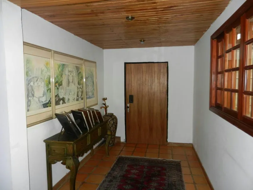 Casa (Multipes Niveles) en Alquiler en Los Palos Grandes, Distrito Metropolitano - 2