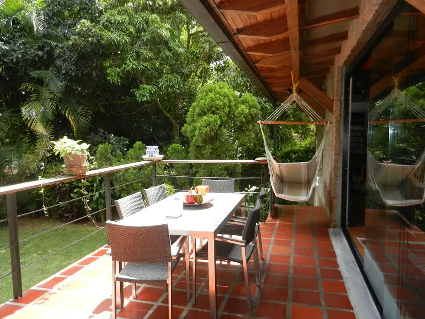 Casa (Multipes Niveles) en Alquiler en Los Palos Grandes, Distrito Metropolitano - 16