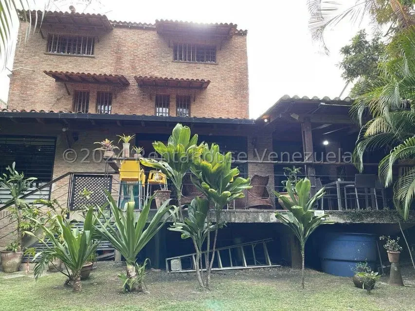 Casa (Multipes Niveles) en Alquiler en Los Palos Grandes, Distrito Metropolitano - 39