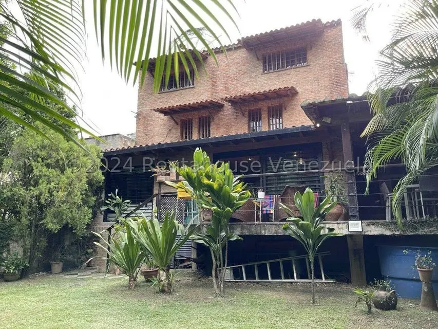 Casa (Multipes Niveles) en Alquiler en Los Palos Grandes, Distrito Metropolitano - 45