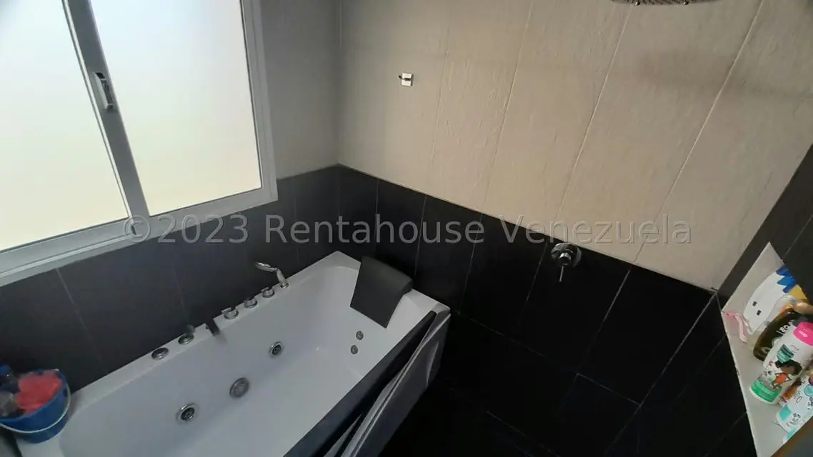 Apartamento (Multiples Niveles) en Venta en Jorge Coll, Nueva Esparta - 14
