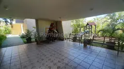 Vista 44