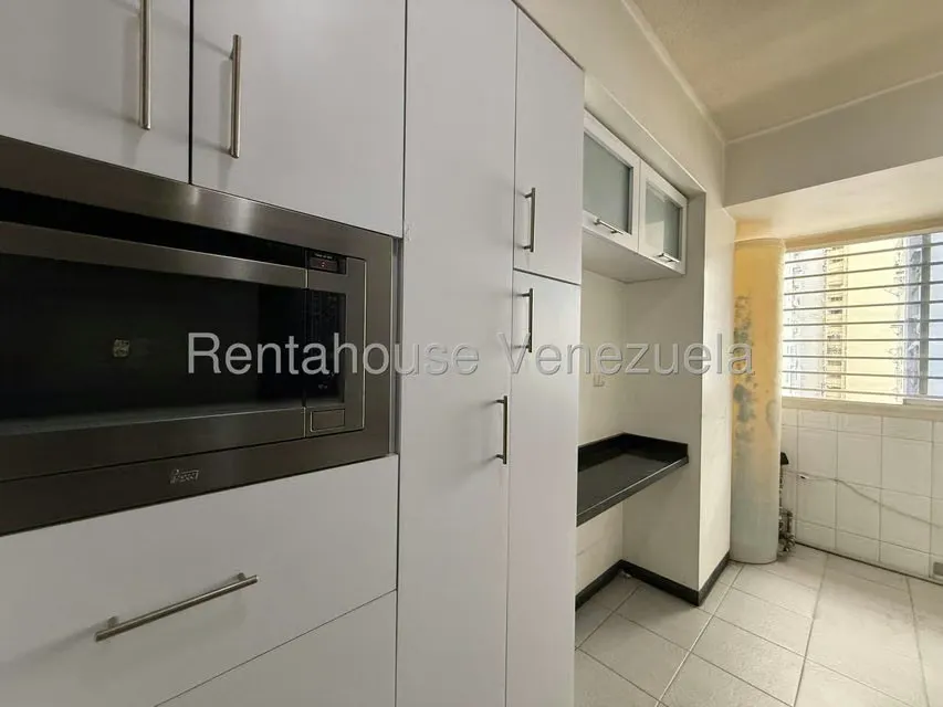 Apartamento (1 Nivel) en Venta en Parroquia La Candelaria, Distrito Metropolitano - 16